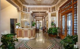 Hotel Villa Elena